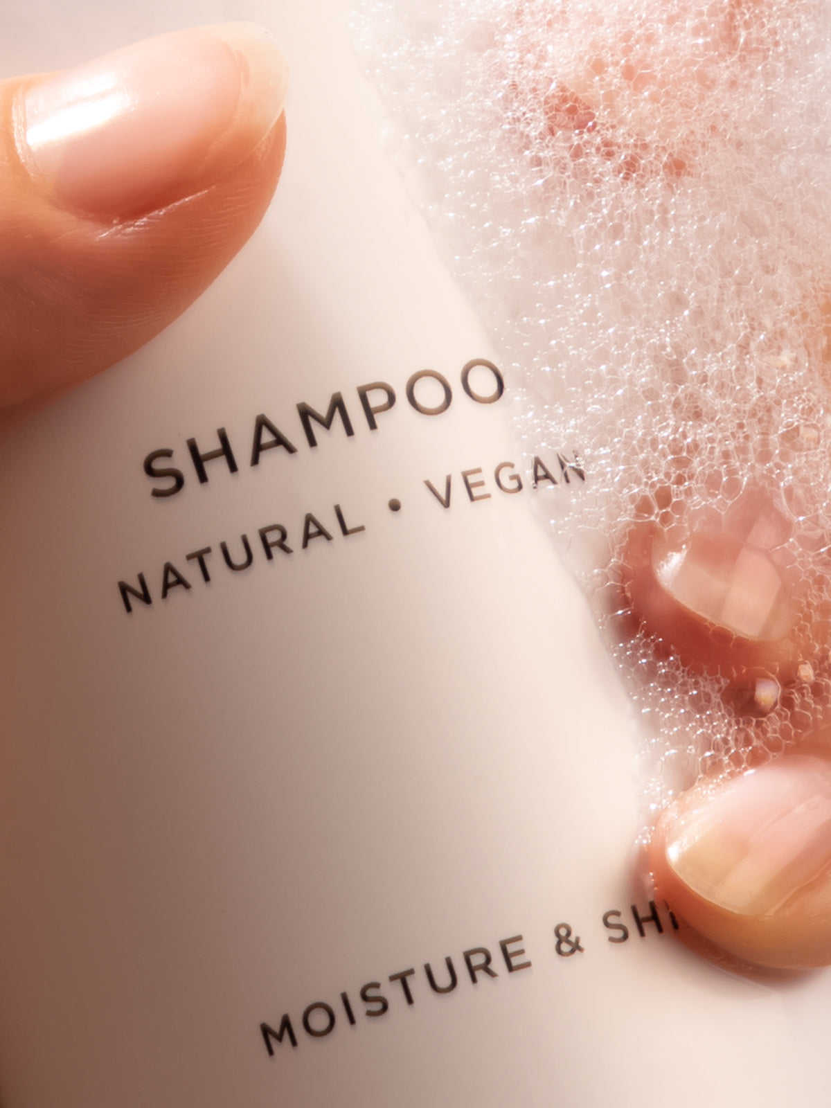 NUI Shampoo Natural & vegan Moisture & Shine